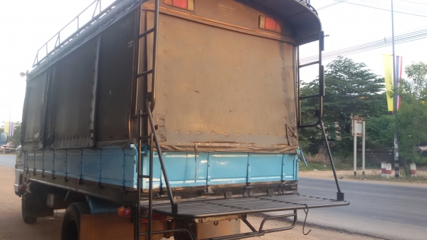 ขาย 6 ล้อ ISUZU NKR 110 **ลูกค้าพ่อทองสุข ประทุมสันต์ จ.มหาสารคาม มารับรถกลับบ้านเรียบร้อยแล้ว)***ขอบคุณคับ.... (ดาวน์ 118000 บาท) ใช้แค่บัตร+ ทะเบียนบ้าน ไม่เช็คเครดิต อนุมัติเลย เครื่องแน่นปึ๊กๆ แห้ง แรงดี (4BE1 ฝาดำยอดนิยม) ช่วงล่างน๊อตใหญ่ (เฟืองท้าย1 ขาย 6 ล้อ ISUZU NKR 110 **ลูกค้าพ่อทองสุข ประทุมสันต์ จ.มหาสารคาม มารับรถกลับบ้านเรียบร้อยแล้ว)***ขอบคุณคับ.... (ดาวน์ 118000 บาท) ใช้แค่บัตร+ ทะเบียนบ้าน ไม่เช็คเครดิต อนุมัติเลย เครื่องแน่นปึ๊กๆ แห้ง แรงดี (4BE1 ฝาดำยอดนิยม) ช่วงล่างน๊อตใหญ่ (เฟืองท้าย1