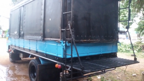 ขาย 6 ล้อ ISUZU NKR 110 **ลูกค้าพ่อทองสุข ประทุมสันต์ จ.มหาสารคาม มารับรถกลับบ้านเรียบร้อยแล้ว)***ขอบคุณคับ.... (ดาวน์ 118000 บาท) ใช้แค่บัตร+ ทะเบียนบ้าน ไม่เช็คเครดิต อนุมัติเลย เครื่องแน่นปึ๊กๆ แห้ง แรงดี (4BE1 ฝาดำยอดนิยม) ช่วงล่างน๊อตใหญ่ (เฟืองท้าย1 ขาย 6 ล้อ ISUZU NKR 110 **ลูกค้าพ่อทองสุข ประทุมสันต์ จ.มหาสารคาม มารับรถกลับบ้านเรียบร้อยแล้ว)***ขอบคุณคับ.... (ดาวน์ 118000 บาท) ใช้แค่บัตร+ ทะเบียนบ้าน ไม่เช็คเครดิต อนุมัติเลย เครื่องแน่นปึ๊กๆ แห้ง แรงดี (4BE1 ฝาดำยอดนิยม) ช่วงล่างน๊อตใหญ่ (เฟืองท้าย1