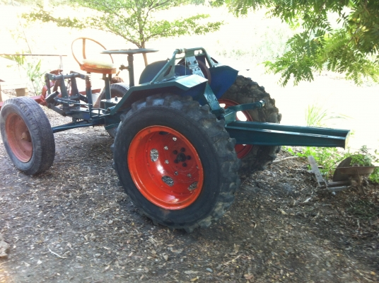 นั่งขับอยุธยาแทรคเตอร์ พร้อมใช้ 084-8017186 นั่งขับอยุธยาแทรคเตอร์ พร้อมใช้ 084-8017186