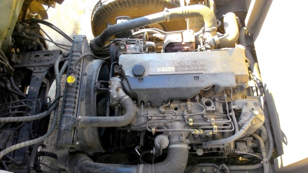 รถบรรทุก 6 ล้อ ISUZU NQR 145 แรง EURO-2