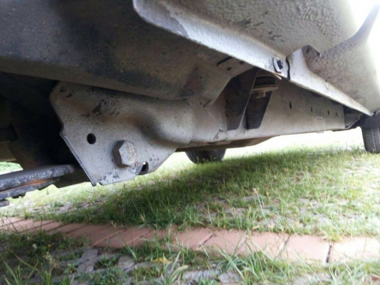 รถพร้อมใช้ รถเดิมๆ ไม่มีเฉี่ยวชน รุ่นslx2.5 ตัวท้อปเครื่องดีมาก ไม่หลวมแห้งๆ ไม่เยิ้มซักหยด แชสซีไม่ผุ