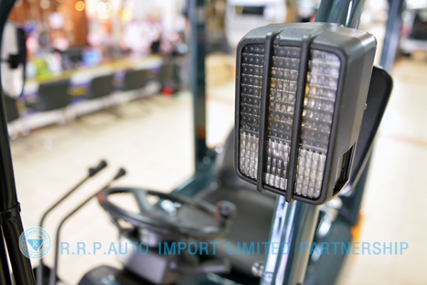 ขายรถโฟล์คลิฟท์มือสอง TOYOTA รุ่น7FD15-14165 ราคา xxx,xxx บาท นำเข้าจากประเทศญี่ปุ่น 100\% ไม่เคยใช้งานในไทย