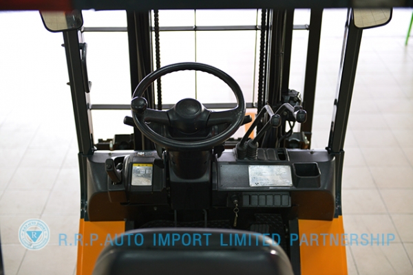 ขายรถโฟล์คลิฟท์มือสอง TOYOTA รุ่น7FD15-14165 ราคา xxx,xxx บาท นำเข้าจากประเทศญี่ปุ่น 100\% ไม่เคยใช้งานในไทย