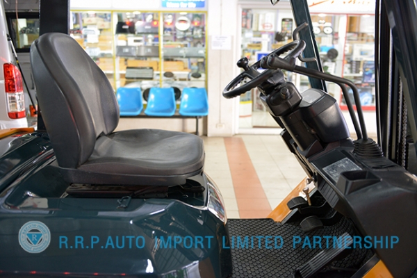 ขายรถโฟล์คลิฟท์มือสอง TOYOTA รุ่น7FD15-14165 ราคา xxx,xxx บาท นำเข้าจากประเทศญี่ปุ่น 100\% ไม่เคยใช้งานในไทย