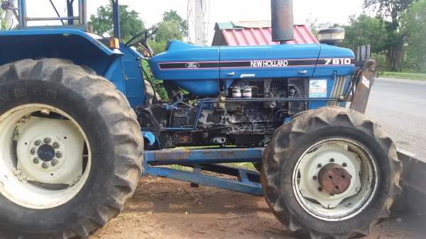 ขายรถไถ FORD 7610 4WD มีใบมีด CMT ผาน 3 ไคเฮงหลี พร้อมทะเบียน สภาพเดิมเก่านอกใช้น้อย