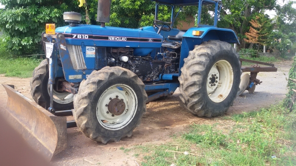 ขายรถไถ FORD 7610 4WD มีใบมีด CMT ผาน 3 ไคเฮงหลี พร้อมทะเบียน สภาพเดิมเก่านอกใช้น้อย