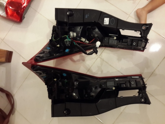 ขายโคมไฟหน้าไฟท้ายหลายรุ่นครับ สนใจโทรสอบถามได้ครับ 0830783405 โจ้