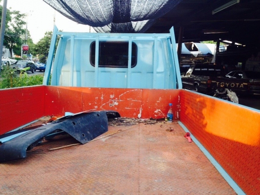 ขายอีซูซุปี 95 บรรทุก 4 ล้อกลาง ราคา 128,000 บาท ทะเบียนพร้อมโอน ภาษีปี 58 ติดต่อคุณเอ๋ 092-6356419