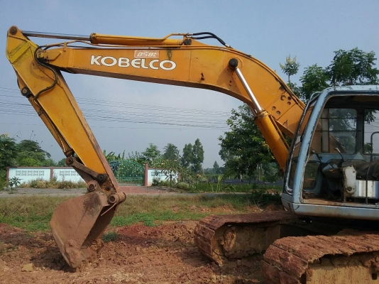 ขายรถแบคโฮ KOBELCO  sk 200-3เครื่องดีปั้มดีช่วงล่างสวยเอวแน่นราคา 495,000 090-772-3710 090-772-3708