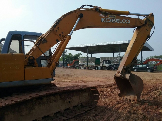 ขายรถแบคโฮ KOBELCO sk 200-3เครื่องดีปั้มดีช่วงล่างสวยเอวแน่นราคา 495,000 090-772-3710 090-772-3708 ขายรถแบคโฮ KOBELCO sk 200-3เครื่องดีปั้มดีช่วงล่างสวยเอวแน่นราคา 495,000 090-772-3710 090-772-3708