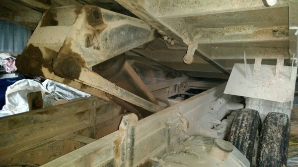 รถฮีโน่ 6 ล้อดั้ม FB2W  120 แรงม้า. ปี 38    สนใจติดต่อ  081 - 6079515