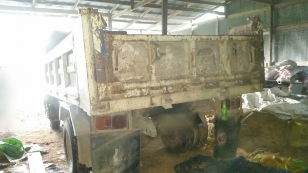 รถฮีโน่ 6 ล้อดั้ม FB2W  120 แรงม้า. ปี 38    สนใจติดต่อ  081 - 6079515