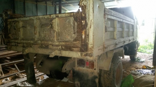 รถฮีโน่ 6 ล้อดั้ม FB2W  120 แรงม้า. ปี 38    สนใจติดต่อ  081 - 6079515