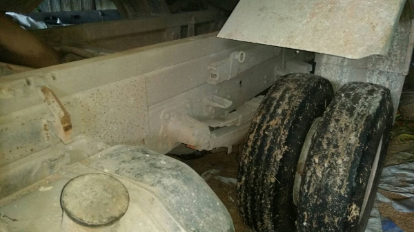 รถฮีโน่ 6 ล้อดั้ม FB2W  120 แรงม้า. ปี 38    สนใจติดต่อ  081 - 6079515