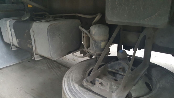 รถฮีโน่ 10 ล้อดั้ม 344 แรงม้า. ปี 53.  ( รถวิ่ง 22x,xxx กว่า กม. )      สนใจติดต่อ  081 - 6079515