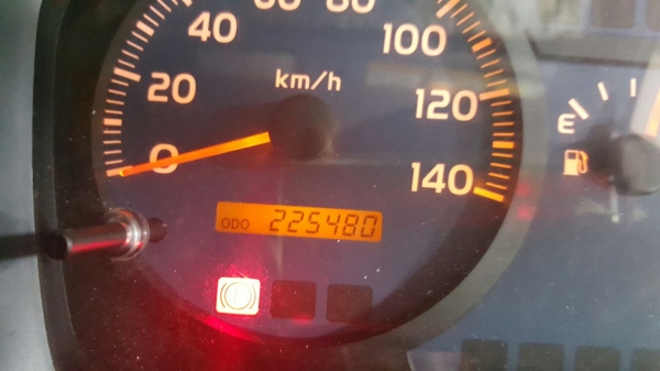 รถฮีโน่ 10 ล้อดั้ม 344 แรงม้า. ปี 53.  ( รถวิ่ง 22x,xxx กว่า กม. )      สนใจติดต่อ  081 - 6079515