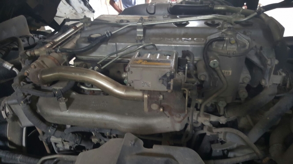 รถฮีโน่ 10 ล้อดั้ม 344 แรงม้า. ปี 53.  ( รถวิ่ง 22x,xxx กว่า กม. )      สนใจติดต่อ  081 - 6079515