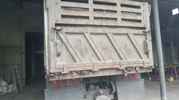 รถฮีโน่ 10 ล้อดั้ม 344 แรงม้า. ปี 53.  ( รถวิ่ง 22x,xxx กว่า กม. )      สนใจติดต่อ  081 - 6079515