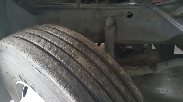 รถฮีโน่ 10 ล้อดั้ม 344 แรงม้า. ปี 53.  ( รถวิ่ง 22x,xxx กว่า กม. )      สนใจติดต่อ  081 - 6079515