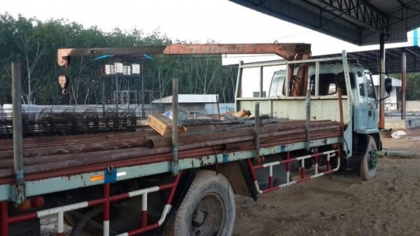 ขาย หกล้อ อิซูซู 195 (สอบถามรายละเอียดติดต่อ คุณก้อง โทร 0814243633) ขาย หกล้อ อิซูซู 195 (สอบถามรายละเอียดติดต่อ คุณก้อง โทร 0814243633)