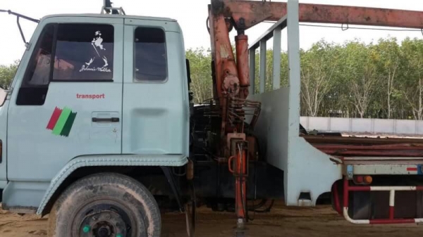 ขาย หกล้อ อิซูซู 195 (สอบถามรายละเอียดติดต่อ คุณก้อง โทร 0814243633)