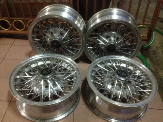 ล้อเเท้ RAYS VOLK ขอบ15กว้าง6นิ้ว5รู114 เก่าญี่ปุ่นสภาพตามรูปครับ