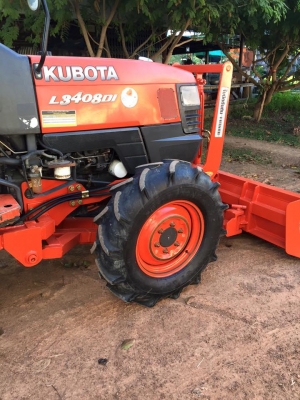 ขายรถไถคูโบต้า L3408DI ใบมีดดันหน้าตราช้าง ขายรถไถคูโบต้า L3408DI ใบมีดดันหน้าตราช้าง