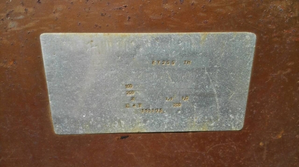 ====== Sold Out!! ====== มอเตอร์หินเจียรไฟฟ้า ZENYA JAPAN มอเตอร์ 1 HP. 380V. หินขัด 10" พร้อมแท่นตั้งพื้น สภาพสวย วิ่งเงียบพร้อมใช้งาน.