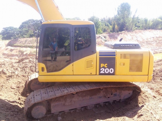 ขาย Komatsu pc200-7