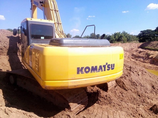 ขาย Komatsu pc200-7