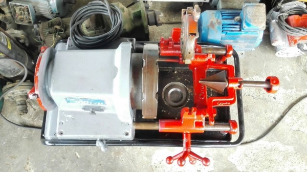 ** Sale ราคาพิเศษท้ายปี ** เครื่องต้าป Ogura 4" เจแปนแท้!! ใช้ไฟบ้าน 220V. สภาพสวย เครื่องเดินนิ่ม พร้อมใช้!!