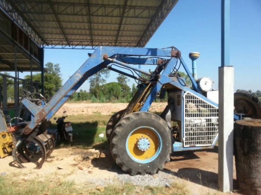 **380,000 บ.ต่อรอง/// รถคีบ3ล้อ บูมคู่ เครื่องDEUTZ(ดอยซ์) **ขาย รถคีบ 3ล้อ บูมคู่ เครื่องยนต์ดอยซ์3สูบ สภาพพร้อมใช้งาน เอกสารสัญญาซื้อขาย รถคีบ อ้อย/ไม้ยูคา 3ล้อ เครื่องยนต์ DEUTZ ดอยซ์ 3สูบ 55แรง คีบแบบบูมคู่ ของสามารถ เครื่องดี แน่น ปั้มดี แรงดีครับ ช่ **380,000 บ.ต่อรอง/// รถคีบ3ล้อ บูมคู่ เครื่องDEUTZ(ดอยซ์) **ขาย รถคีบ 3ล้อ บูมคู่ เครื่องยนต์ดอยซ์3สูบ สภาพพร้อมใช้งาน เอกสารสัญญาซื้อขาย รถคีบ อ้อย/ไม้ยูคา 3ล้อ เครื่องยนต์ DEUTZ ดอยซ์ 3สูบ 55แรง คีบแบบบูมคู่ ของสามารถ เครื่องดี แน่น ปั้มดี แรงดีครับ ช่