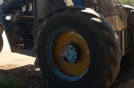 **380,000 บ.ต่อรอง/// รถคีบ3ล้อ บูมคู่ เครื่องDEUTZ(ดอยซ์) **ขาย รถคีบ 3ล้อ บูมคู่ เครื่องยนต์ดอยซ์3สูบ สภาพพร้อมใช้งาน เอกสารสัญญาซื้อขาย รถคีบ อ้อย/ไม้ยูคา 3ล้อ เครื่องยนต์ DEUTZ ดอยซ์ 3สูบ 55แรง คีบแบบบูมคู่ ของสามารถ เครื่องดี แน่น ปั้มดี แรงดีครับ ช่ **380,000 บ.ต่อรอง/// รถคีบ3ล้อ บูมคู่ เครื่องDEUTZ(ดอยซ์) **ขาย รถคีบ 3ล้อ บูมคู่ เครื่องยนต์ดอยซ์3สูบ สภาพพร้อมใช้งาน เอกสารสัญญาซื้อขาย รถคีบ อ้อย/ไม้ยูคา 3ล้อ เครื่องยนต์ DEUTZ ดอยซ์ 3สูบ 55แรง คีบแบบบูมคู่ ของสามารถ เครื่องดี แน่น ปั้มดี แรงดีครับ ช่