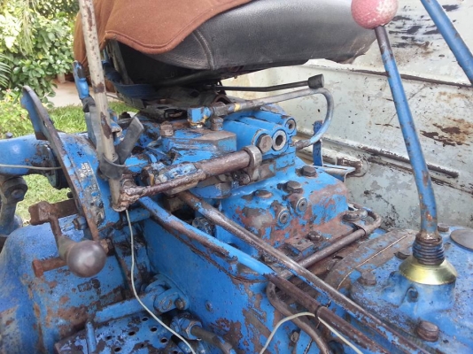 แทรกเตอร์ FORD 6610  ตัวรถพร้อมใบมีด CMT เล่มทะเบียนพร้อม