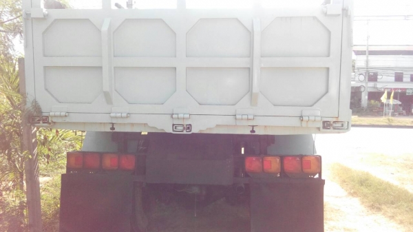 **815,000 บ.ต่อรอง/// 10ล้อ2เพลาดั้ม ISUZU ROCKY FXZ-240 หัวขาว โค้ดK เล่มทะเบียนครบ **ขาย ISUZU ROCKY FXZ-240 10ล้อ2เพลาดั้มเหล็ก สภาพดี พร้อมใช้งาน เอกสารเล่มทะเบียนครบ ISUZU FXZ23NFYF K 6SD1-240HP หัวขาว จดใหม่ปี47 เครื่องเดิม เกียร์เดิม เครื่องดี แน่น