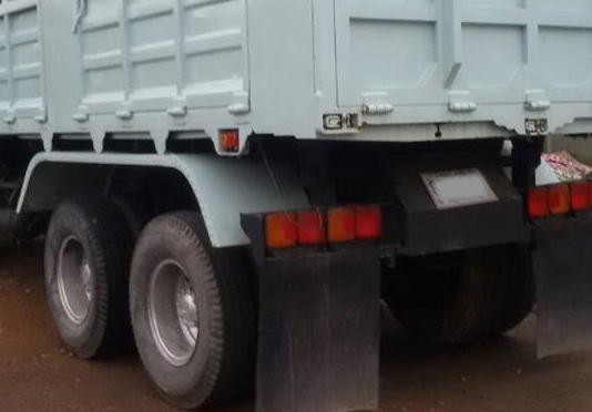 **815,000 บ.ต่อรอง/// 10ล้อ2เพลาดั้ม ISUZU ROCKY FXZ-240 หัวขาว โค้ดK เล่มทะเบียนครบ **ขาย ISUZU ROCKY FXZ-240 10ล้อ2เพลาดั้มเหล็ก สภาพดี พร้อมใช้งาน เอกสารเล่มทะเบียนครบ ISUZU FXZ23NFYF K 6SD1-240HP หัวขาว จดใหม่ปี47 เครื่องเดิม เกียร์เดิม เครื่องดี แน่น