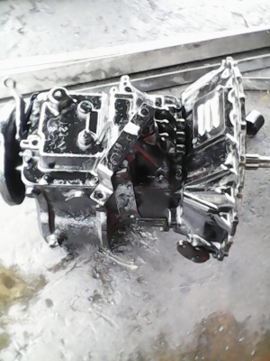 ขายเกียร์อิซุซุ5เกียร์เดินหน้า ชน6bd1-6bf1-6bg1-6he1-6hh1สภาพสวยพร้มใช้งาน ขายเกียร์อิซุซุ5เกียร์เดินหน้า ชน6bd1-6bf1-6bg1-6he1-6hh1สภาพสวยพร้มใช้งาน