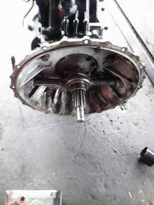 ขายเกียร์อิซุซุ5เกียร์เดินหน้า ชน6bd1-6bf1-6bg1-6he1-6hh1สภาพสวยพร้มใช้งาน ขายเกียร์อิซุซุ5เกียร์เดินหน้า ชน6bd1-6bf1-6bg1-6he1-6hh1สภาพสวยพร้มใช้งาน