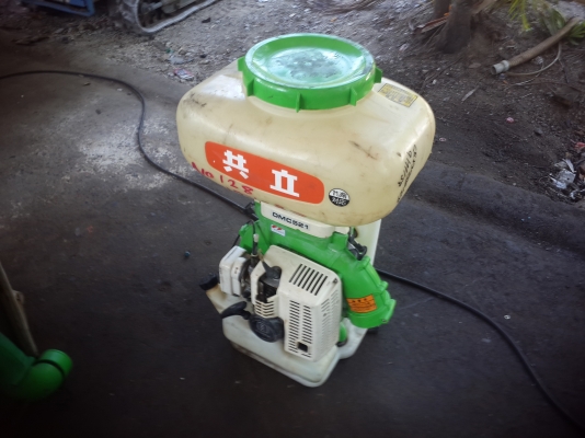 ขายเครื่งพ่น ปุ๋ยเม็ด