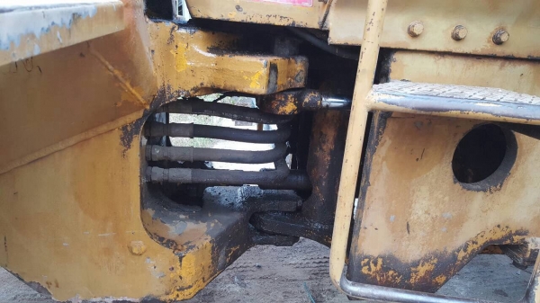 ขายรถตัก CAT 910 เอวอ่อน สภาพพร้อมใช้งาน เครื่องดี ปั้มดี รถใช้งานอยู่ทุกวัน ราคาต่อรองได้ครับ