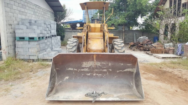 ขายรถตัก CAT 910 เอวอ่อน สภาพพร้อมใช้งาน เครื่องดี ปั้มดี รถใช้งานอยู่ทุกวัน ราคาต่อรองได้ครับ