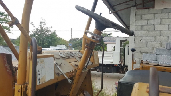 ขายรถตัก CAT 910 เอวอ่อน สภาพพร้อมใช้งาน เครื่องดี ปั้มดี รถใช้งานอยู่ทุกวัน ราคาต่อรองได้ครับ