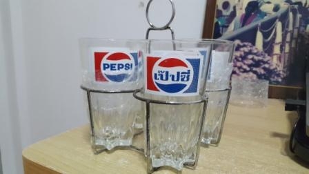 แก้วเป็ปซี่ ตูดจีบงานเก่า ตรามงกุฏ ใบละ 200 มี 4 ใบ ด่วนๆๆๆ