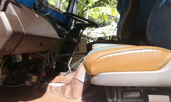 ขาย 10 ล้อดั้ม 2 เพลา HINO F18 วางเครื่อง HO7D 195 แรงม้า คัสซีสวยจัดตลอดเส้น ช่วงล่างแน่น สโลว์กลาง เบรคทิฟฟี่ แอร์เย็นฉ่ำ ทะเบียนพร้อมโอนครับ