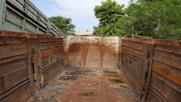 ขายตามสภาพ กระบะดั้มครบชุด ยาว 6 เมตร พร้อมกระบอกดั้ม KAC ราคาต่อรองได้ครับ ขายตามสภาพ กระบะดั้มครบชุด ยาว 6 เมตร พร้อมกระบอกดั้ม KAC ราคาต่อรองได้ครับ