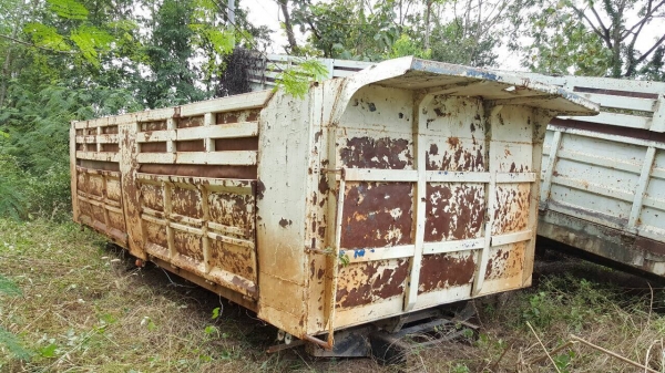 ขายตามสภาพ กระบะดั้มครบชุด ยาว 6 เมตร พร้อมกระบอกดั้ม KAC ราคาต่อรองได้ครับ