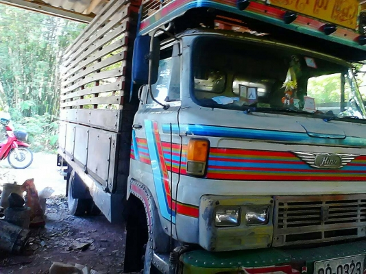 รถหกล้อ hino Km 360 เครื่อง DQ100  110 แรง คานหน้า F คานหลังเดิม