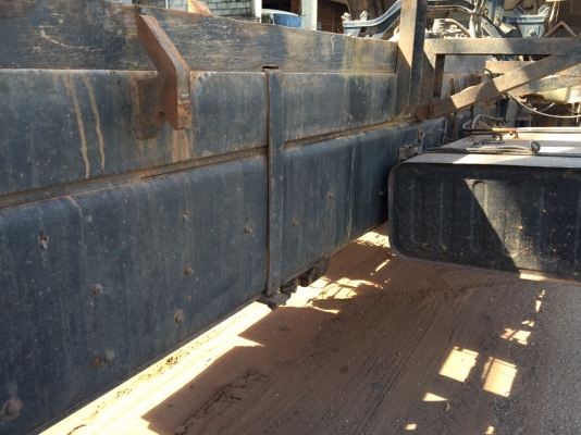 สิบล้อ อีซูชุ 270ยูโร ปี44 ดั้ม 2เพา มีระบบลากจูง สภาพดีสวยบางเดิมพร้อมใช้ เล่มทะเบียนพร้อมโอน (รถห้างแท้) ครับท่าน สิบล้อ อีซูชุ 270ยูโร ปี44 ดั้ม 2เพา มีระบบลากจูง สภาพดีสวยบางเดิมพร้อมใช้ เล่มทะเบียนพร้อมโอน (รถห้างแท้) ครับท่าน