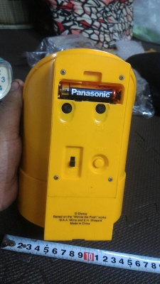 นาฬิกา disney หมีพูห์ ฐานที่เป็นหมีพูห์ หมุนได้พร้อมเสียงเพลงหน้าปัดสวย