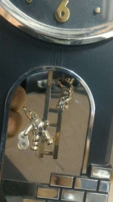 นาฬิกาตั้งโต็ะ CITIZEN ของใหม่จากญี่ปุ่น  มีก้านถ่วงแกว่งได้